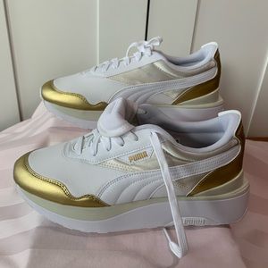 Puma Cruise Rider Trainers in Gold Metallic